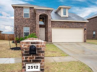 2512 Ressie Ln, Yukon, OK 73099