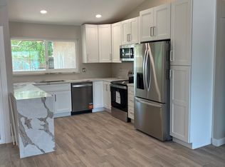 1851 W Manor St, Chandler, AZ 85224
