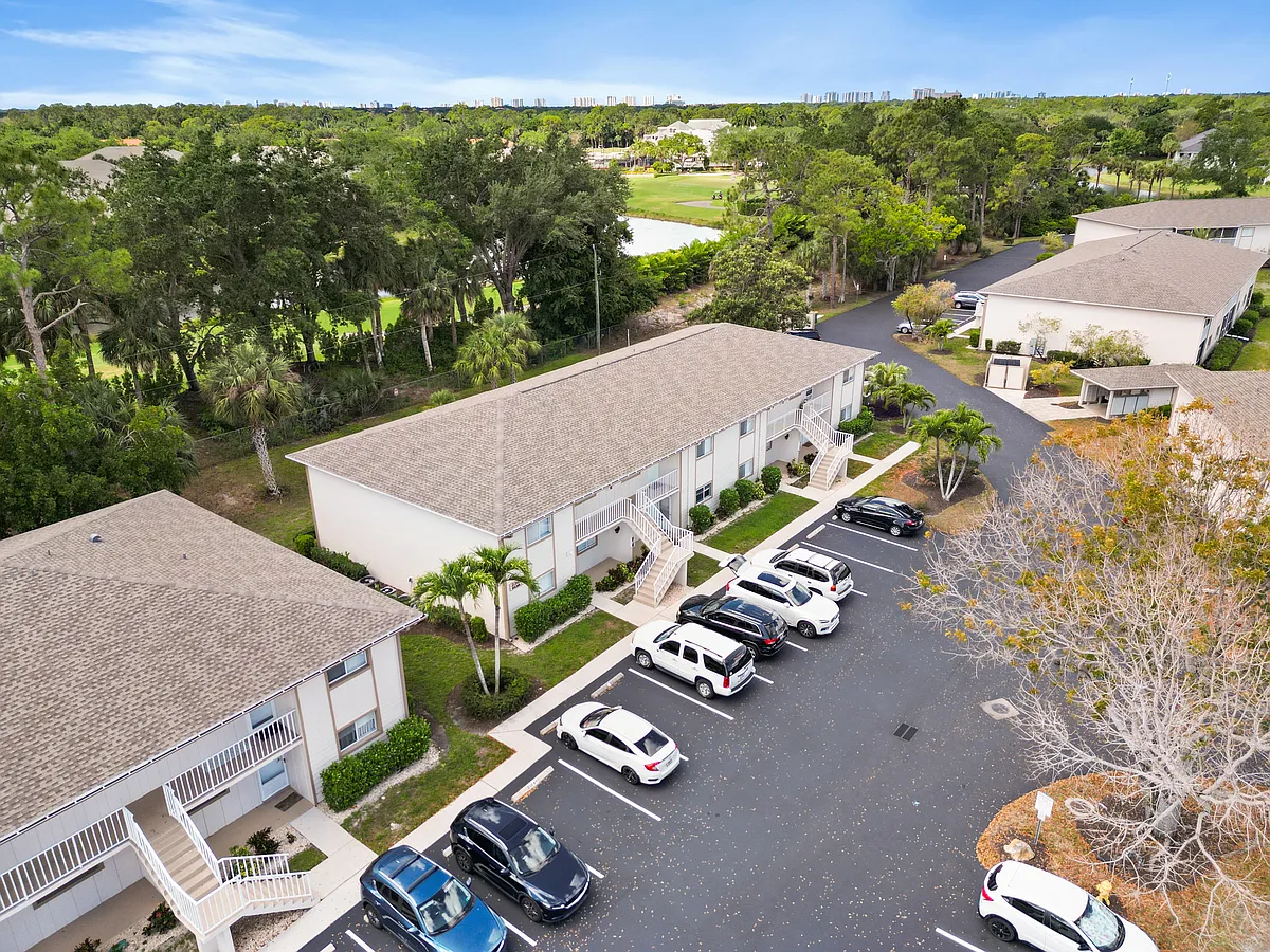 Building Photo - 2360 Naples Trace Cir #2