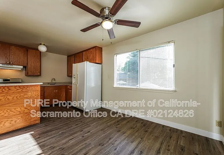 4525 Pennsylvania Ave #B — Photo 17