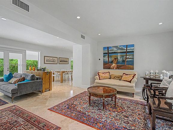 5th image of 5510 Orduna Dr