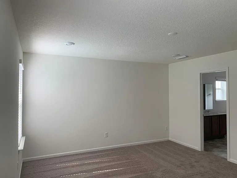 232 Rambling Brook Trl — Photo 7