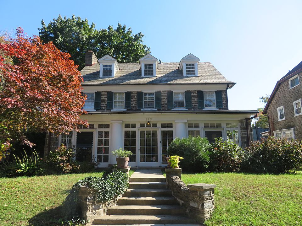 1st image of 226 E Gorgas Ln