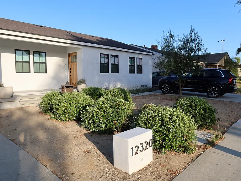 12320 Burl Ave — Photo 4
