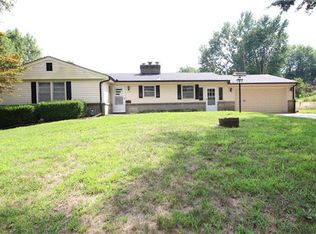 611 Rankin Rd, Independence, MO 64055