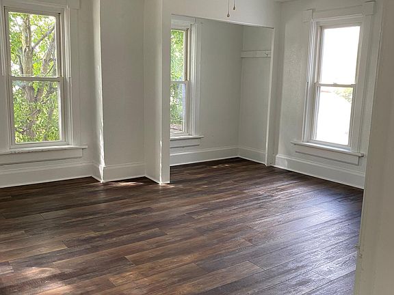 5th image of 101 E 1st St #B