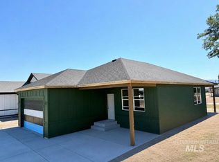 171 18th St, Heyburn, ID 83336