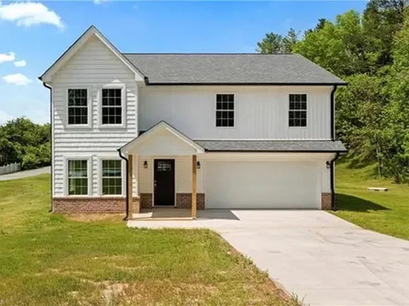 3070 Carrollwood Dr, Winston Salem, NC 27103