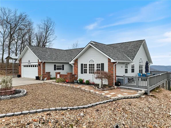 311 Holiday Island Dr, Holiday Island, AR 72631