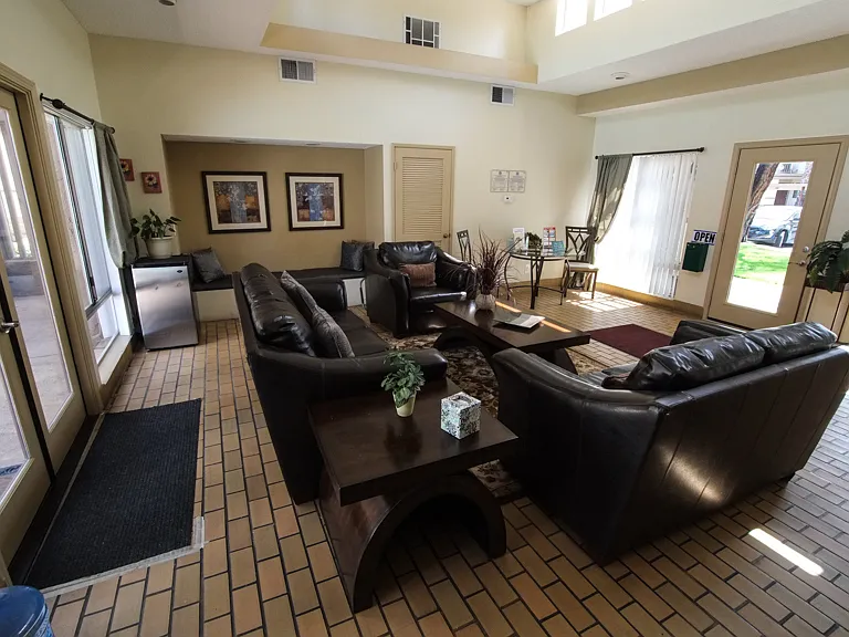 Oak Hill Apartments — Photo 20