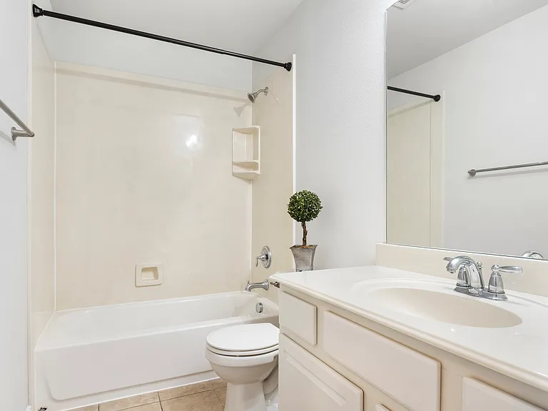 135 Springtree St — Photo 22