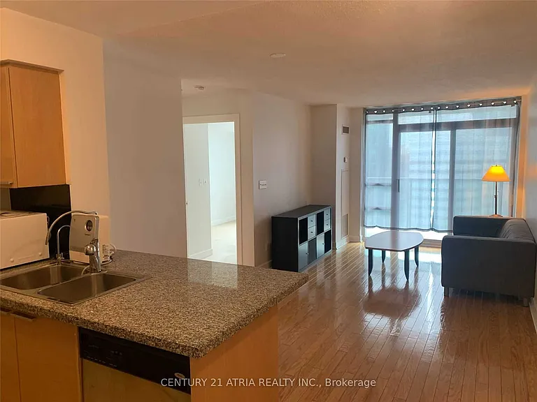 16 Harrison Garden Blvd #2001 — Photo 4