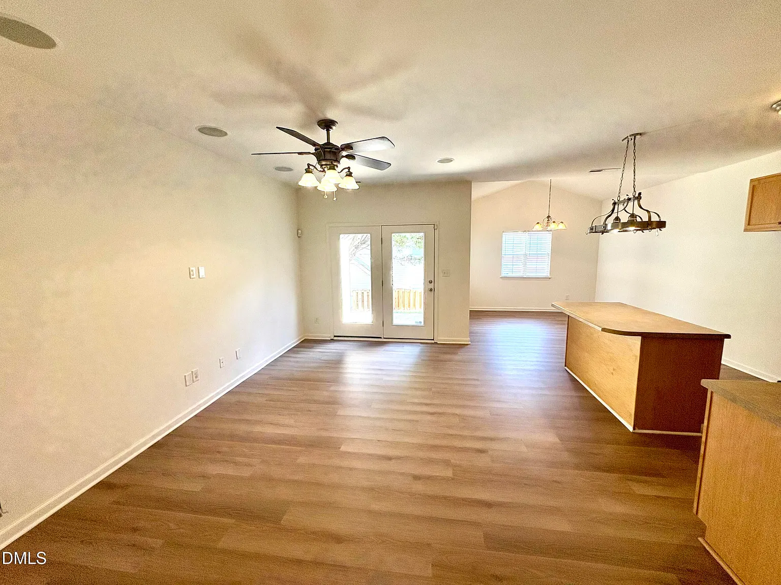 3 bed, 2.5 bath, $1,795 — Photo 3
