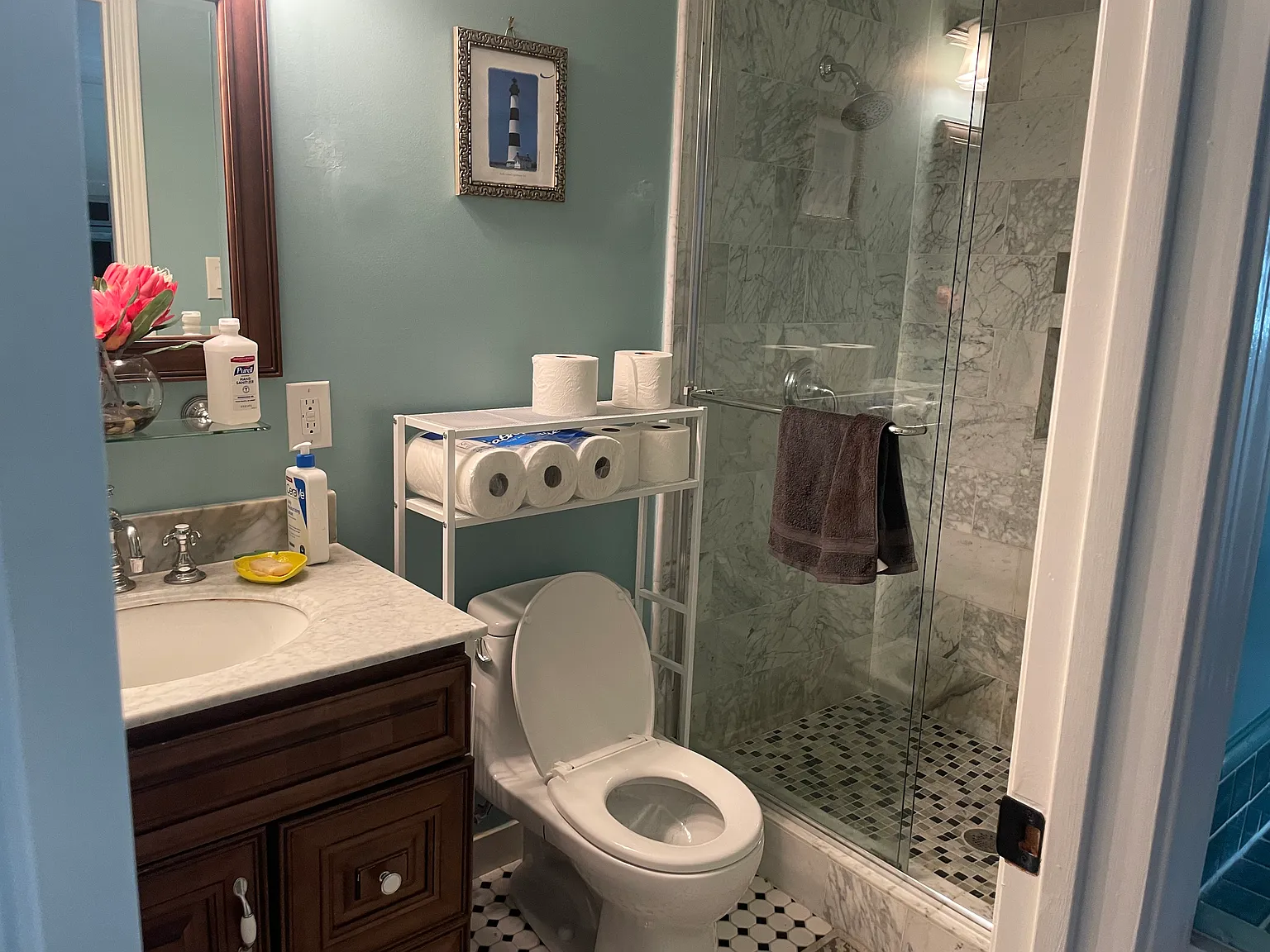 3 bed, 1725 sqft, $2,000 — Photo 3
