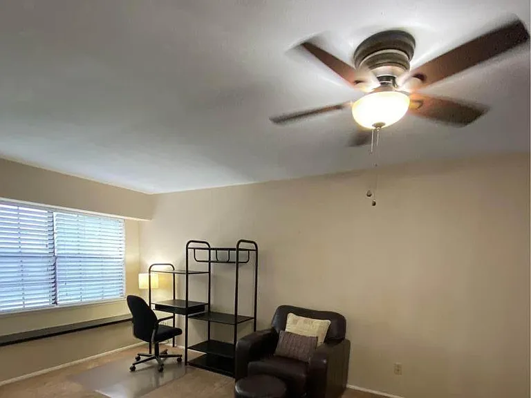 7916 Aaron Cir — Photo 2