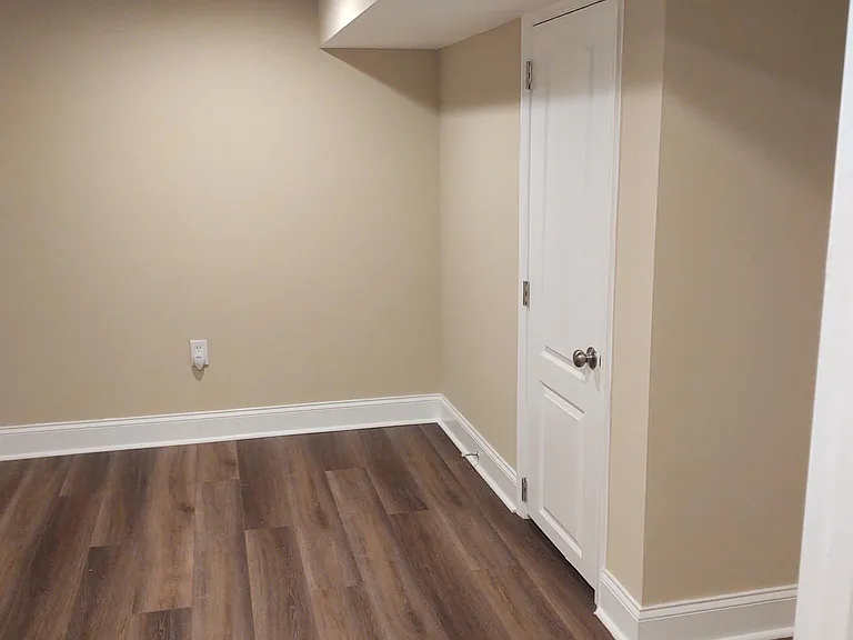 5658 Calyn Rd #BASEMENT — Photo 4