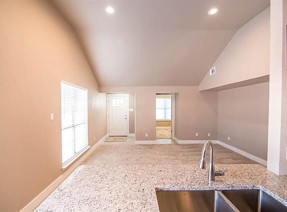 5th image of 209 N Bradley St #B