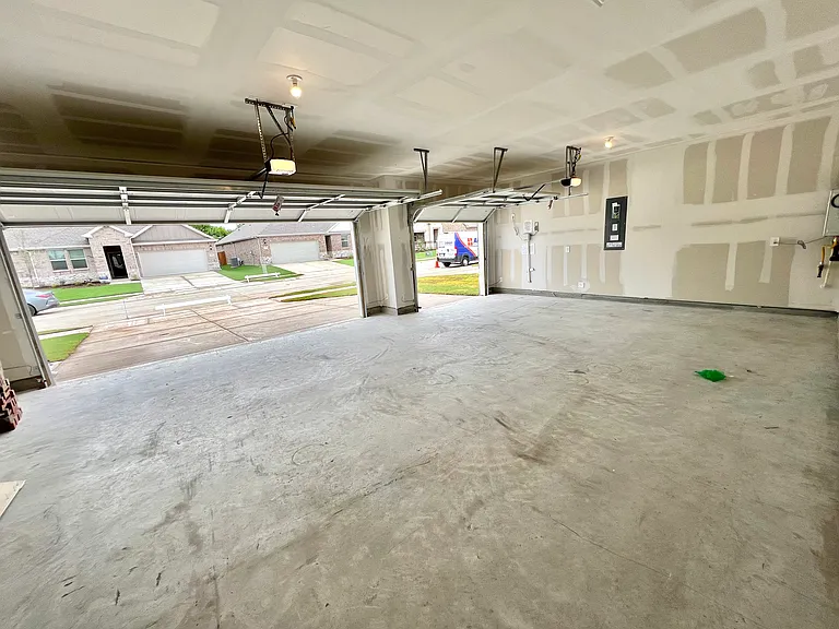 1411 Winters Way — Photo 13