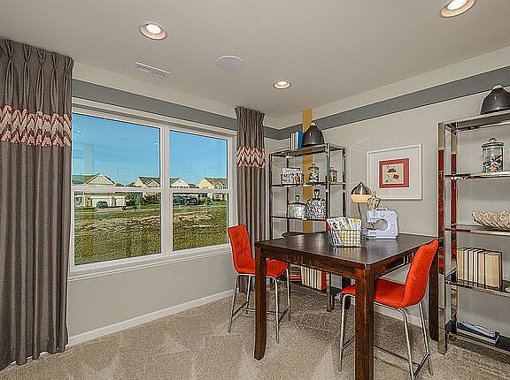 5th image of 207 Wild Meadow Ln