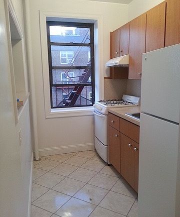 2nd image of 6620 108th St APT 4D