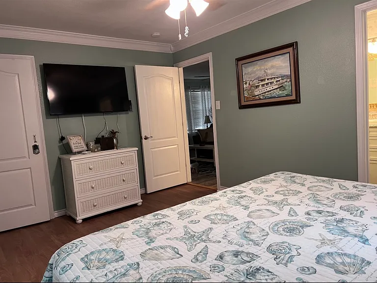 51 Sandra Dr — Photo 5