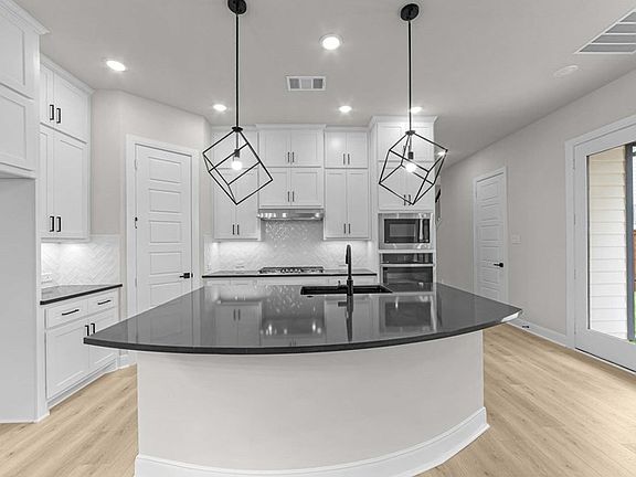 The Marietta - Kitchen