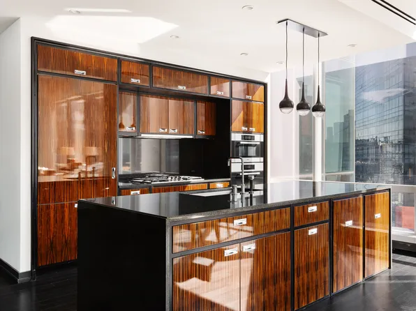 157 West 57th Street 45B image 3 of 12