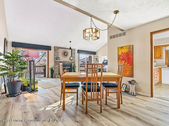4th image of 1606 Willow Creek Dr Unit 53