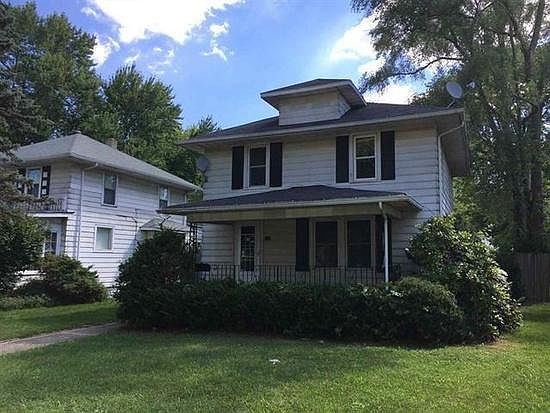 1st image of 942 S Ironwood Dr