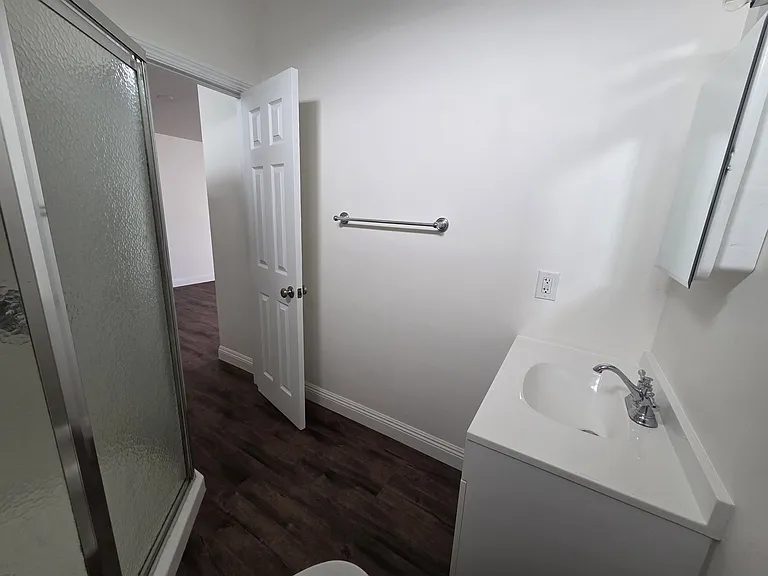 523 N Tremont St — Photo 3