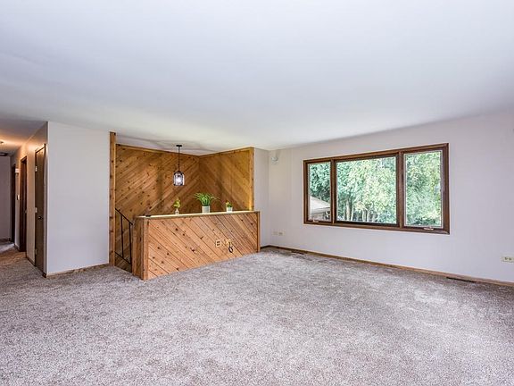 3rd image of 12314 W Graves Ave