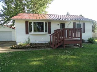303 W Sycamore St, Abbotsford, WI 54405