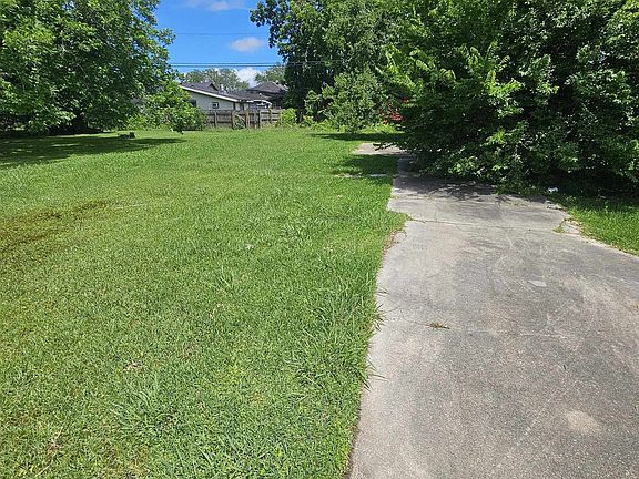 3rd image of 3232 12th St