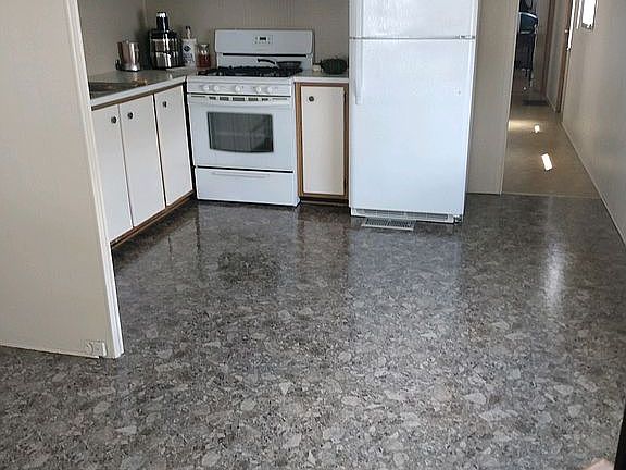 5th image of 106 Gardenia Ave