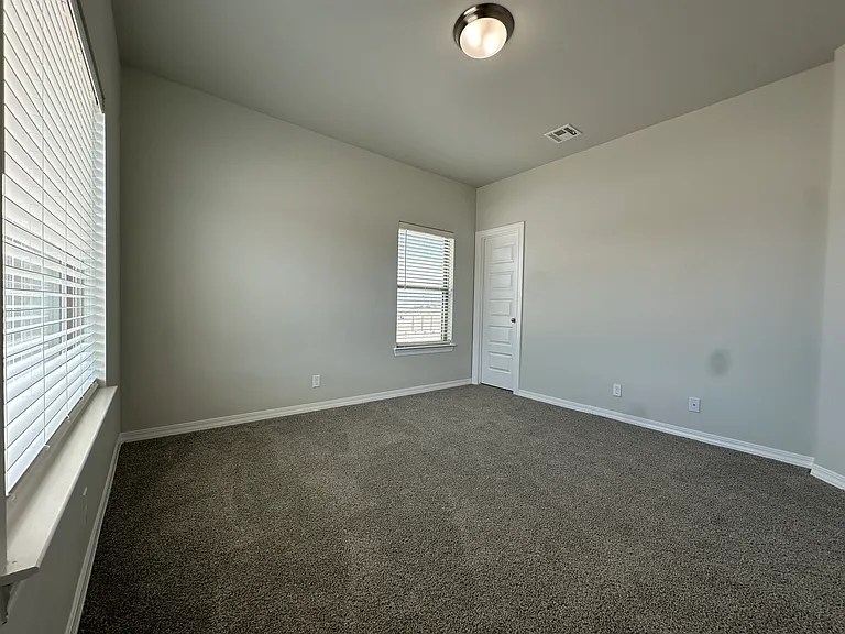 417 Samuel Blount Ct — Photo 16