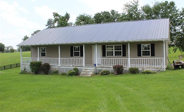 2nd image of 203 Maple Grove School Rd