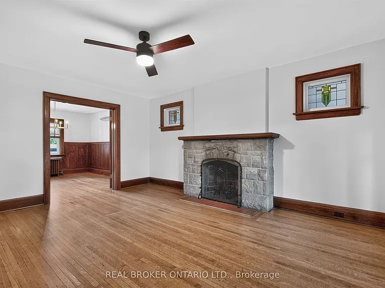 14 Mortimer Ave — Photo 6