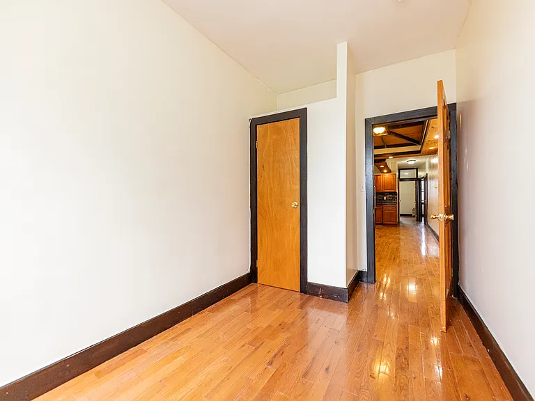 88 Starr St #2L — Photo 8