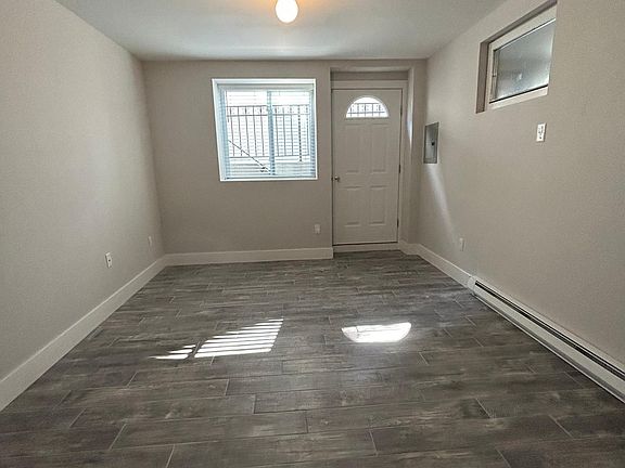 5th image of 961 Ionia Ave #1A