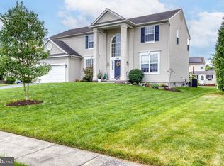 387 Rushfoil Dr, Williamstown, NJ 08094
