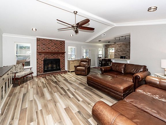 4th image of 7955 Red Birch Cir