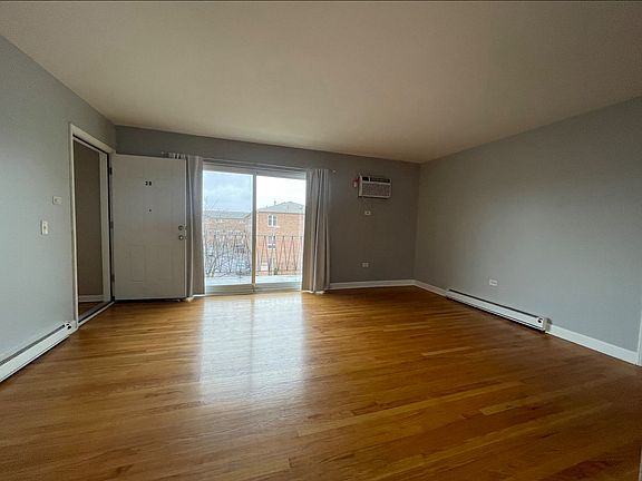 5th image of 6450 S New England Ave APT 3B