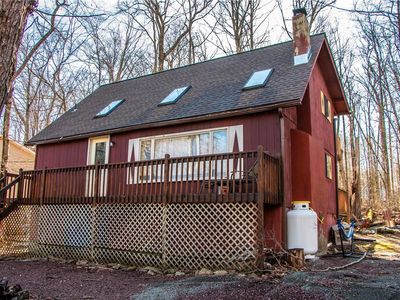 111 Oswayo Dr, Pocono Lake, PA, 18347