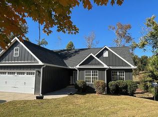 184 Arlington Ct, Newnan, GA 30263