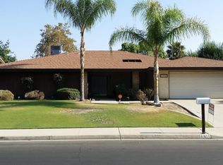 6905 School House Ln, Bakersfield, CA 93309