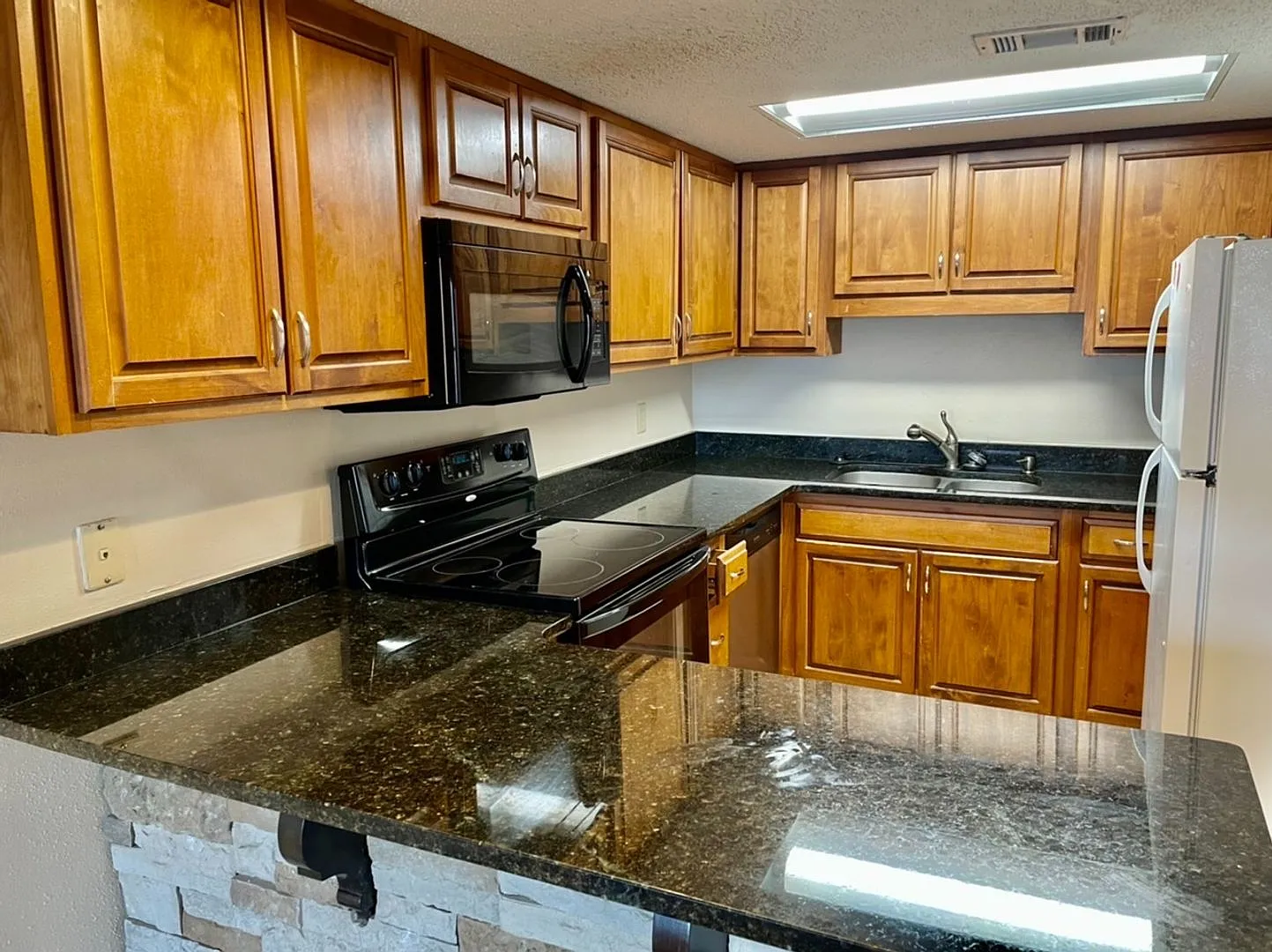 Deerfield Condominiums 429-15 — Photo 3