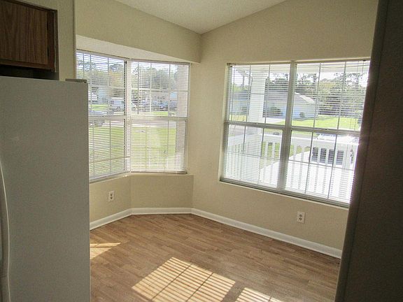 5th image of 5814 Killarney Ave