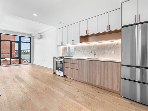 4th image of 2-24 26th Ave #206
