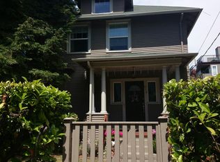 912 E Lynn St, Seattle, WA 98102