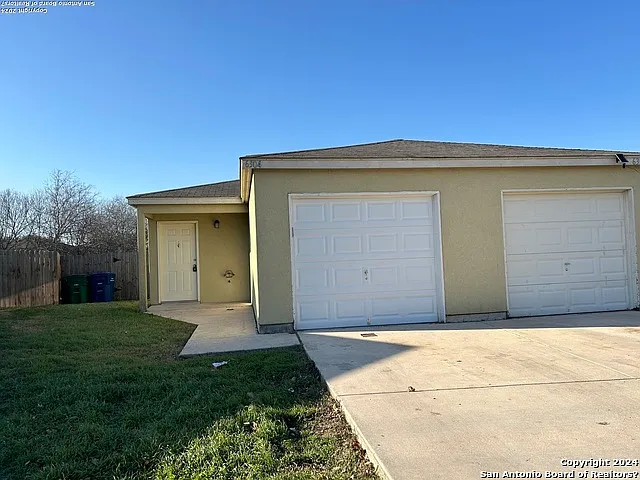 6304 Green Top Dr — Photo 2